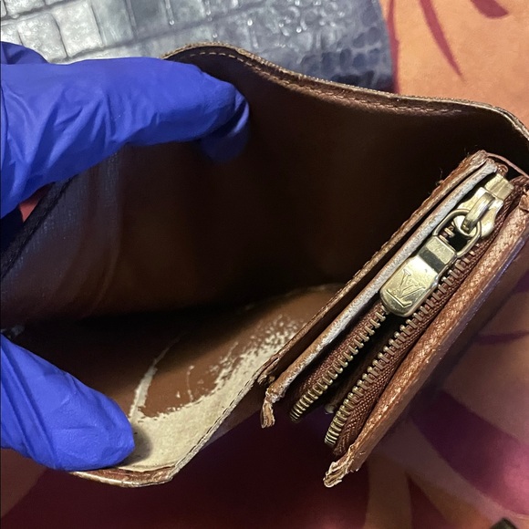 Designer wallet lot of four - Picture 15 of 17